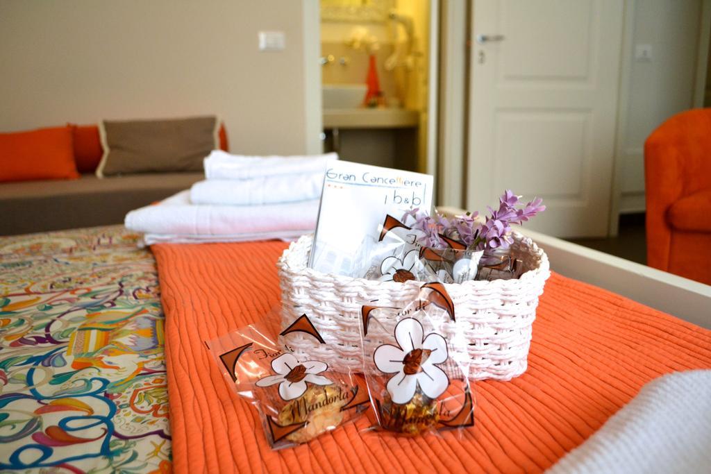 Gran Cancelliere B&B With Parking Palermo Exteriör bild